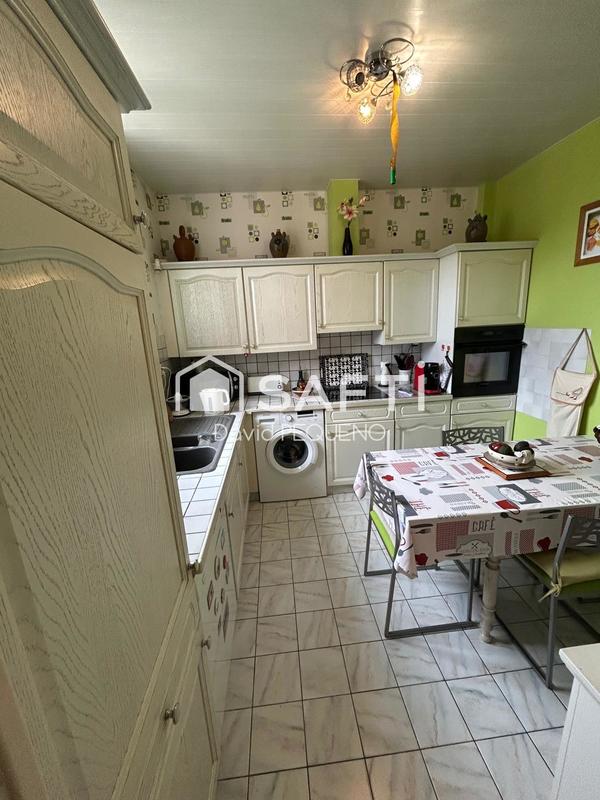 Maison - 89 m² - 6 pièces