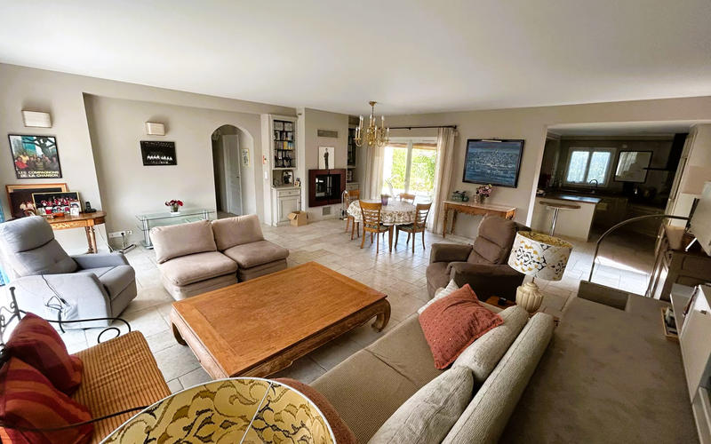 Villa - 170 m² - 7 pièces