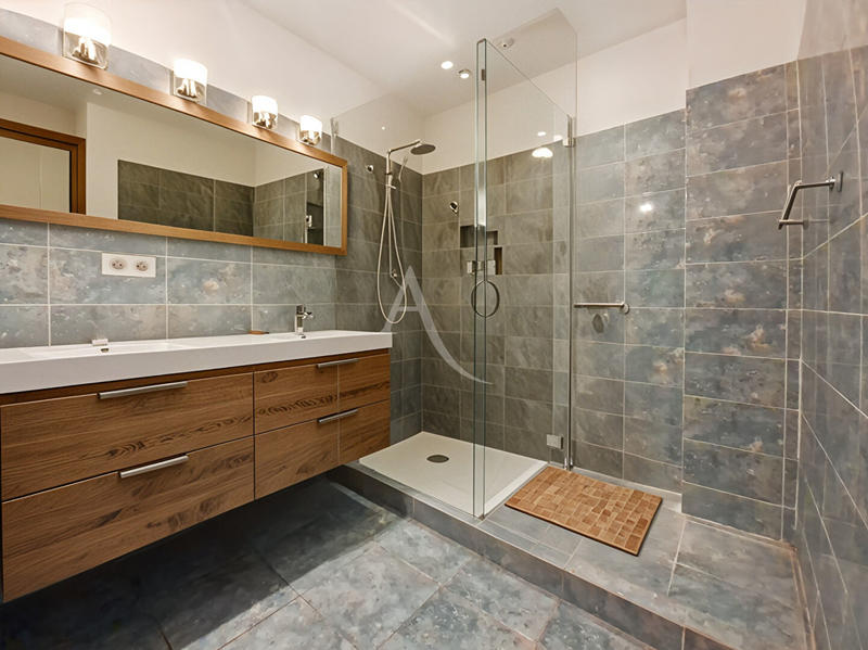 Appartement - 173 m² - 5 pièces