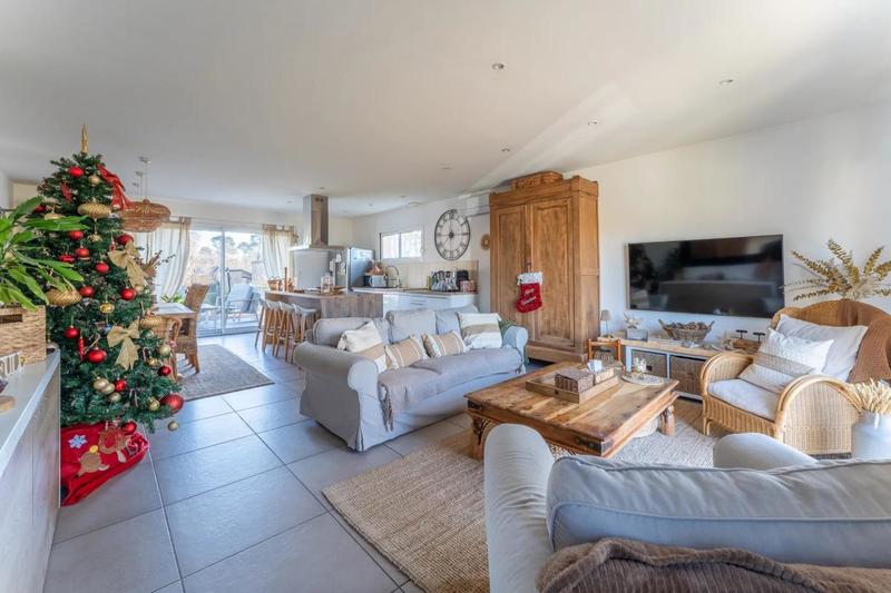 Maison - 103 m² - 5 pièces