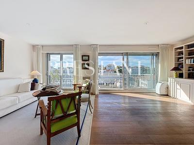 Appartement sur toit - 72 m² - 3 pièces