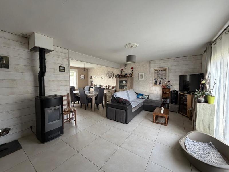 Maison - 98 m² - 5 pièces