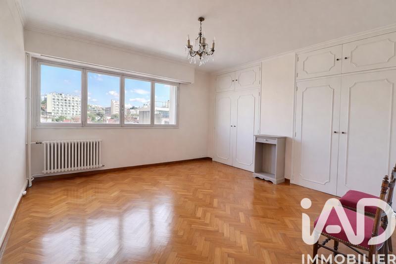 Appartement - 92 m² - 2 pièces