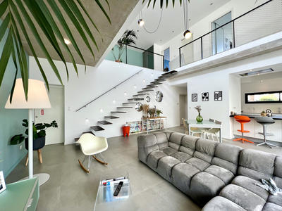 Maison - 131 m² - 6 pièces