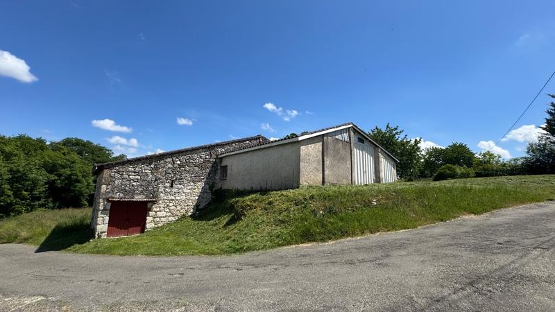 Maison - 315 m² - 3 pièces