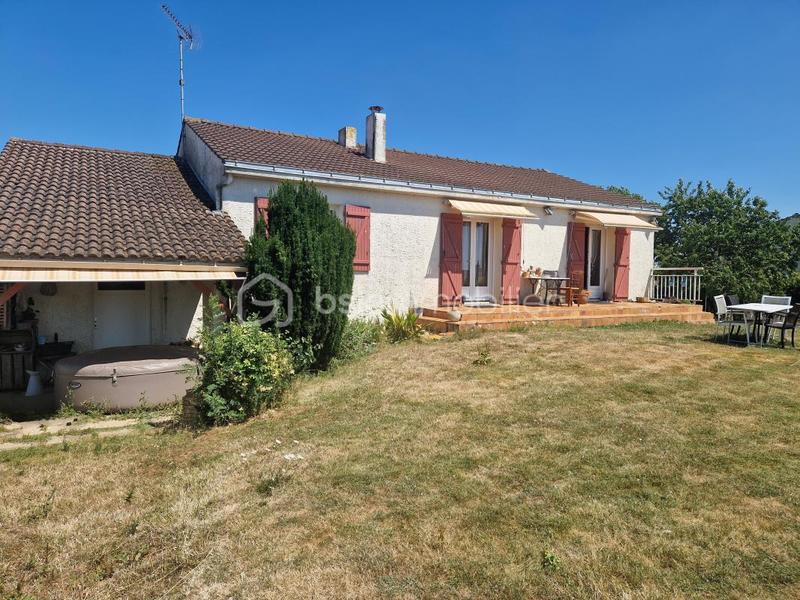 Maison traditionnelle - 110 m² - 7 pièces