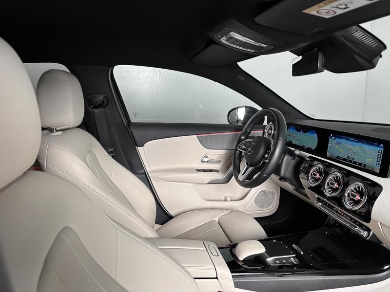 Mercedes Classe a Berline 180d 7g-Dct Cuir Chauff Regul Grand Gps Digital Cockpit Camera Tel 116 Ch