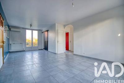 Maison - 90 m² - 6 pièces