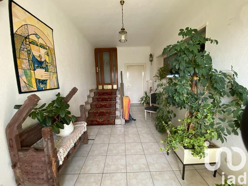 Maison - 240 m² - 9 pièces