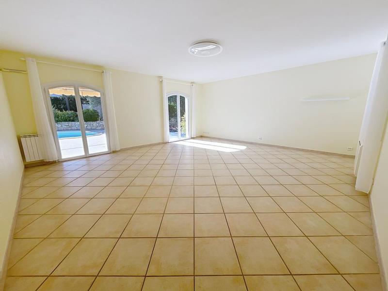 Maison - 128 m² - 5 pièces