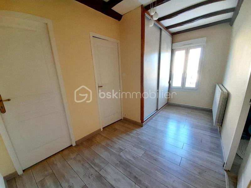 Maison - 270 m² - 12 pièces