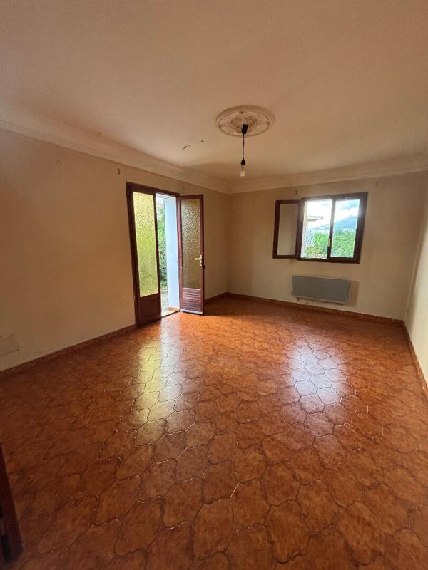 Appartement - 79 m² - 3 pièces