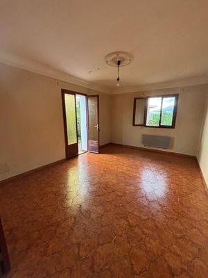 Appartement - 79 m² - 3 pièces