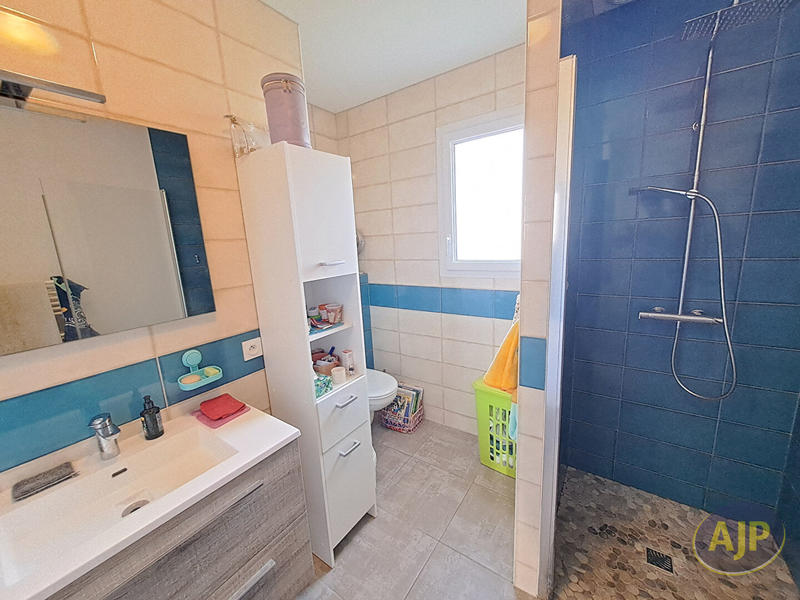 Maison - 93 m² - 4 pièces