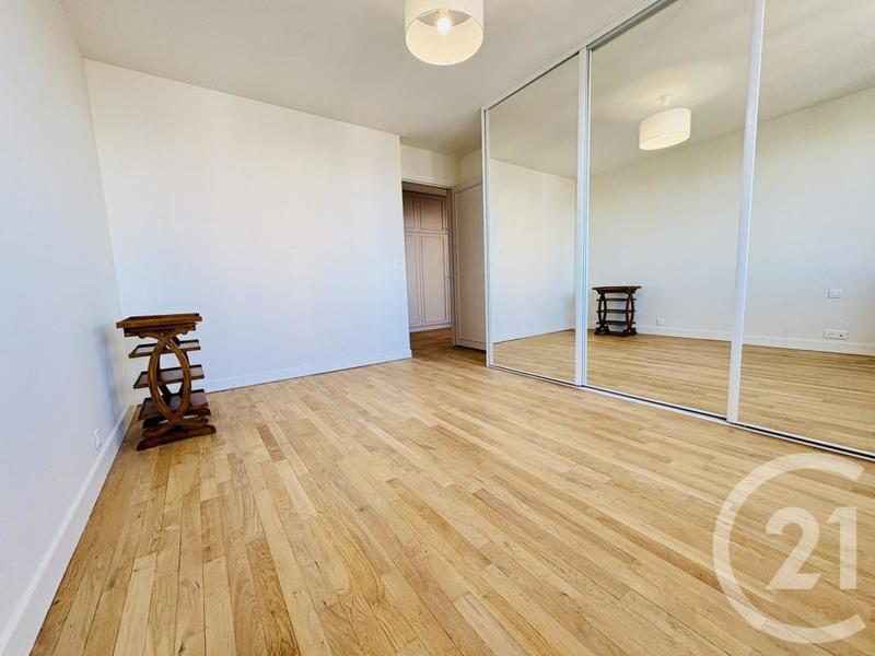 Appartement - 88 m² - 4 pièces