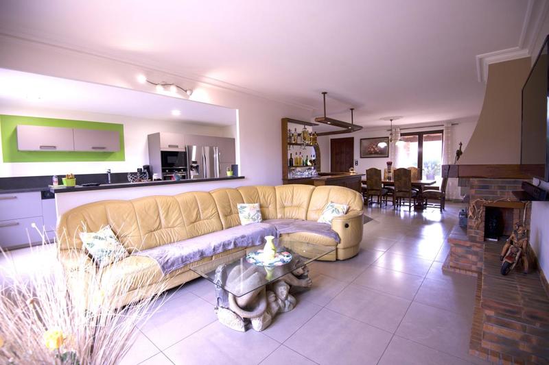 Maison - 187 m² - 7 pièces