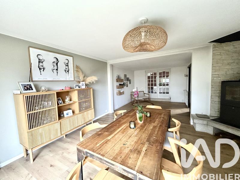 Maison - 228 m² - 8 pièces