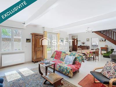 Maison - 151 m² - 5 pièces