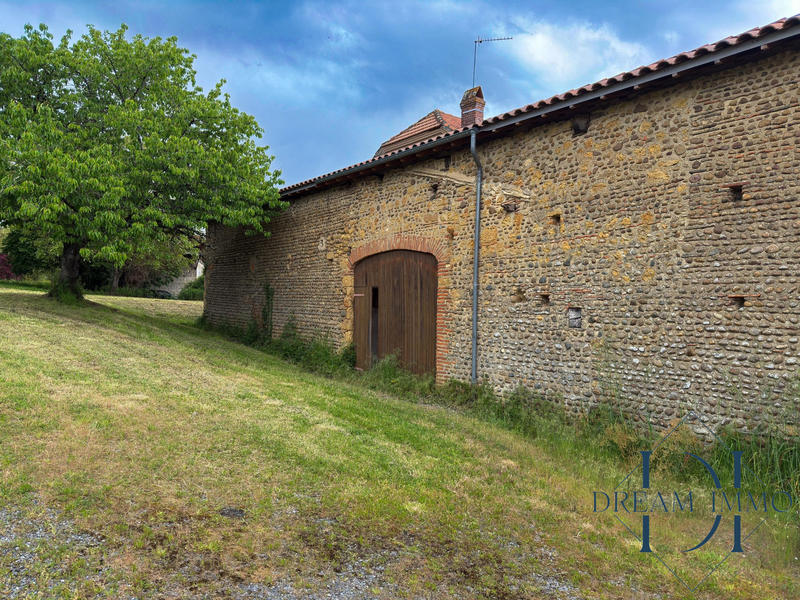 Maison - 213 m² - 9 pièces