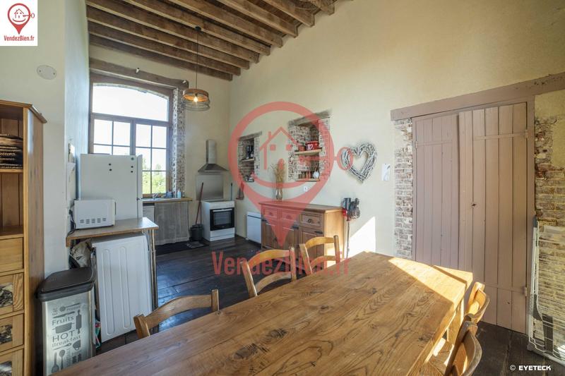 Maison - 240 m² - 9 pièces