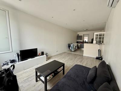 Appartement - 65 m² - 2 pièces