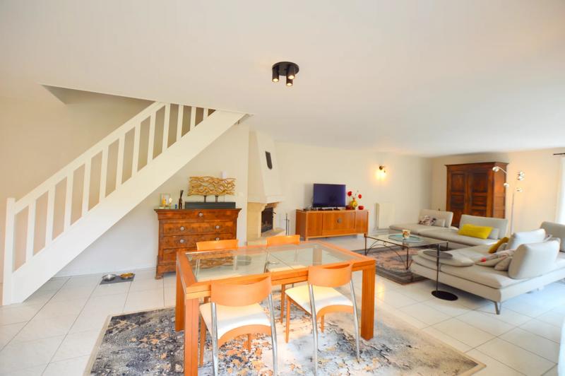 Maison - 160 m² - 4 pièces