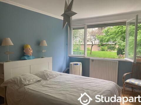 Chambre - 12 m² - 1 pièce