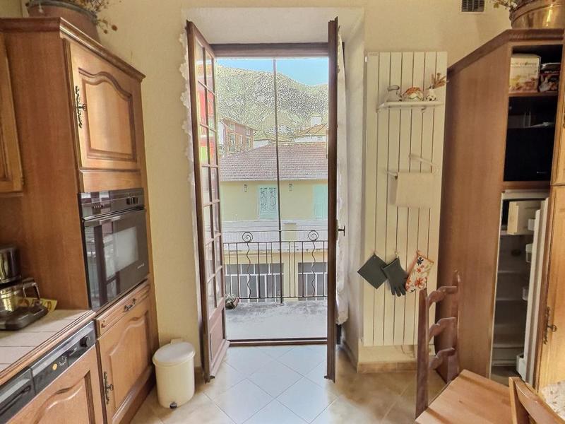 Appartement - 80 m² - 3 pièces