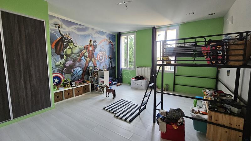 Maison - 193 m² - 5 pièces