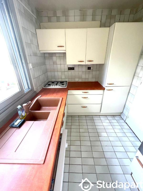 Chambre - 14 m² - 1 pièce