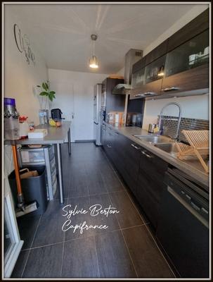 Appartement - 85 m² - 4 pièces