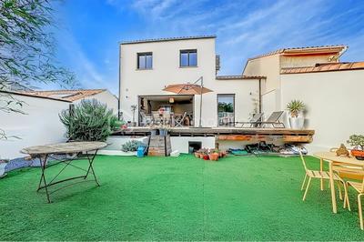 Villa - 100 m² - 5 pièces