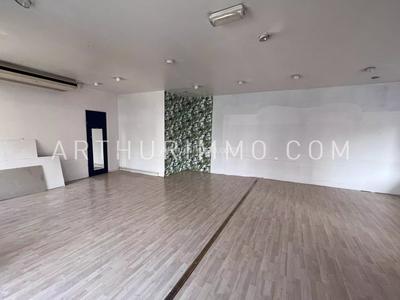 Bureau - 88 m² - 2 pièces