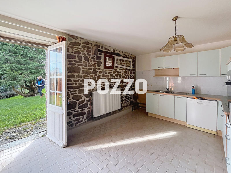 Maison - 200 m² - 7 pièces