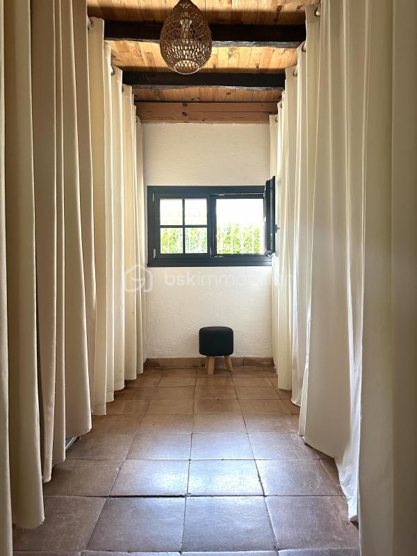 Maison - 215 m² - 6 pièces