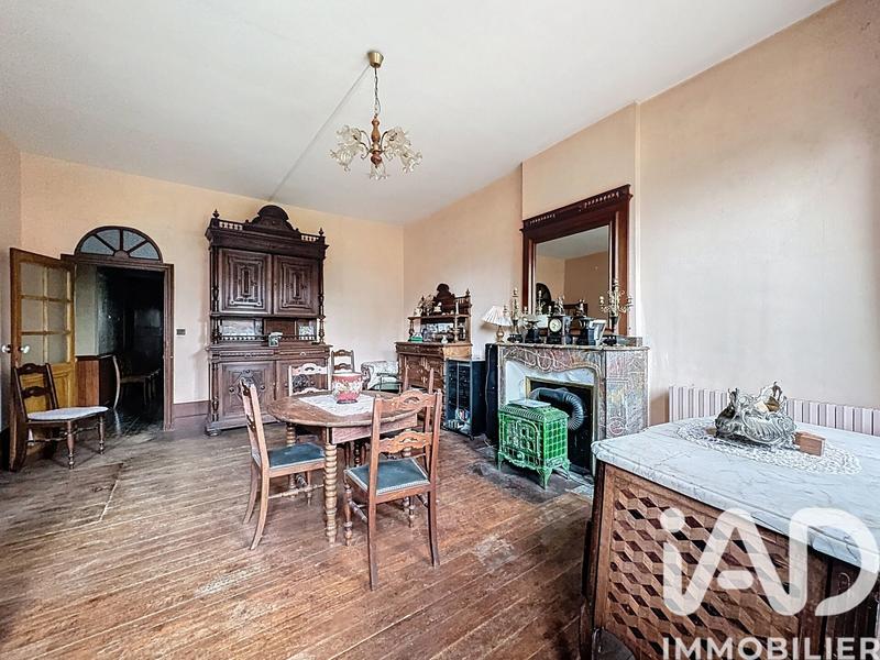 Maison - 329 m² - 10 pièces