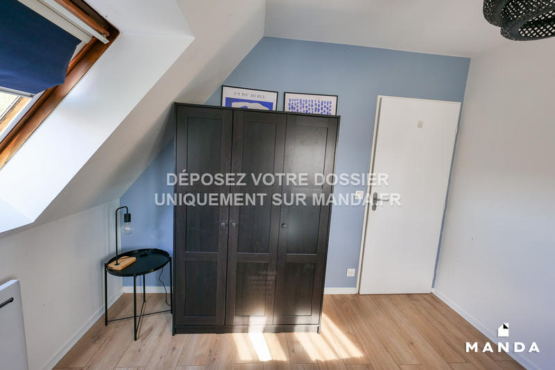 Chambre - 10 m² - 5 pièces