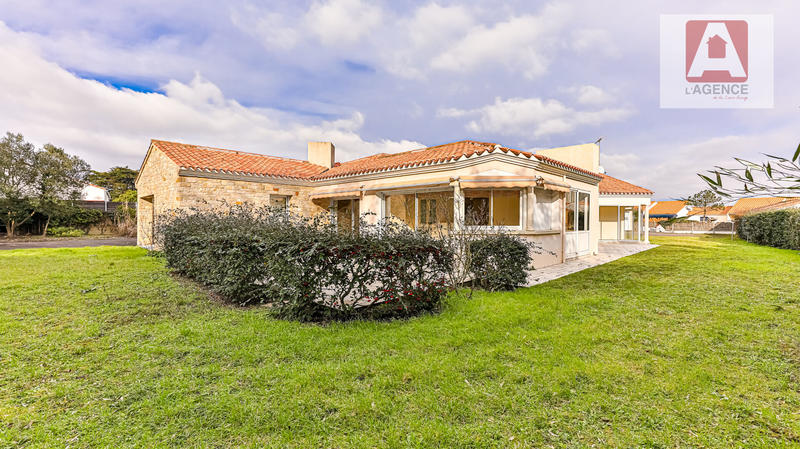 Maison - 217 m² - 5 pièces