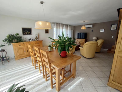 Maison - 166 m² - 5 pièces