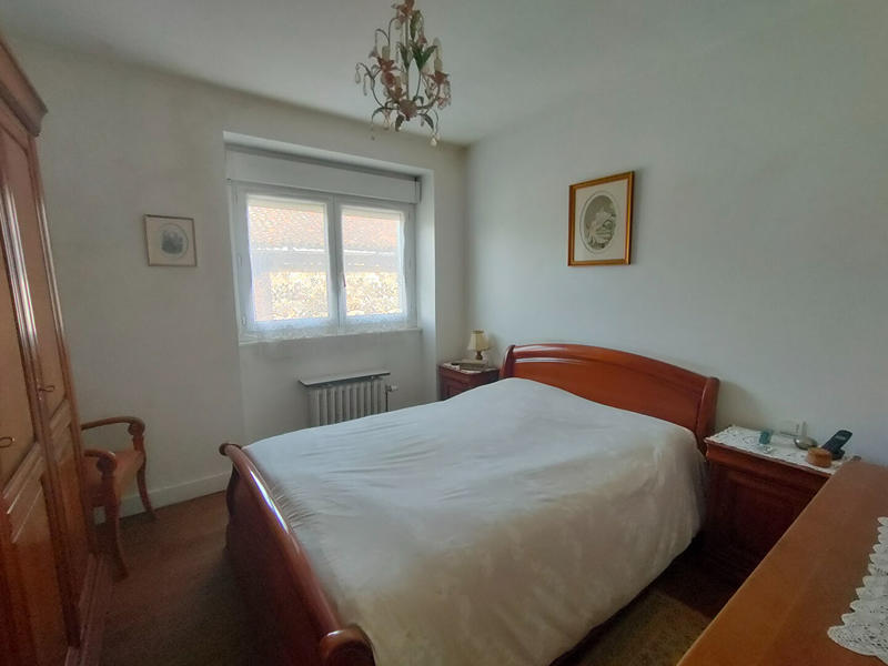 Maison - 180 m² - 10 pièces