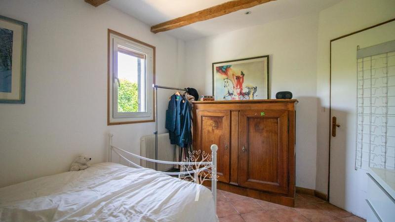 Maison - 240 m² - 6 pièces