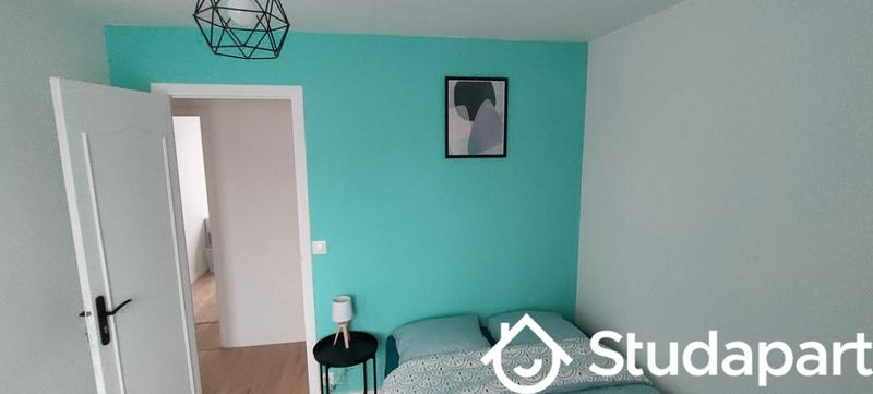 Chambre - 9 m² - 1 pièce