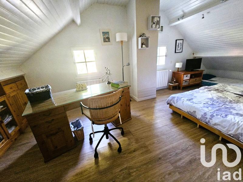 Maison - 390 m² - 8 pièces