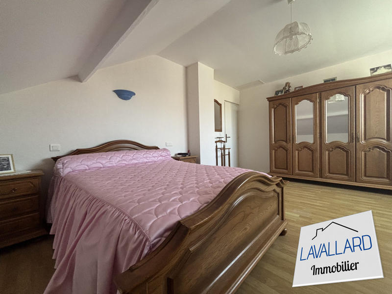 Maison - 176 m² - 7 pièces