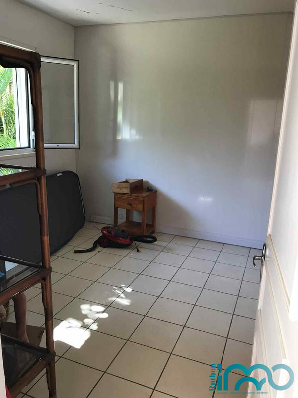 Maison - 200 m² - 8 pièces