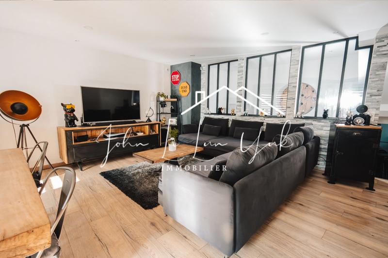 Maison - 136 m² - 6 pièces