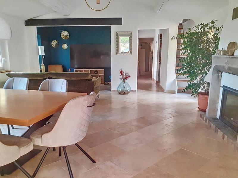 Villa - 144 m² - 5 pièces
