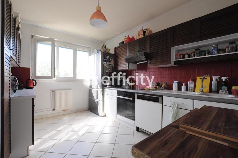 Appartement - 85 m² - 3 pièces