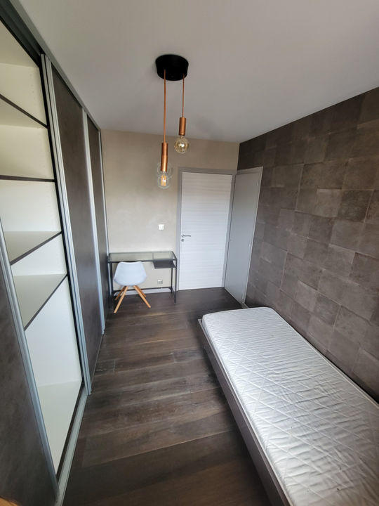 Appartement - 77 m² - 4 pièces