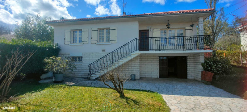 Maison - 98 m² - 6 pièces